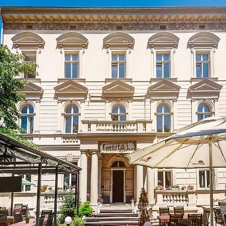 Garden Palace Краков Экстерьер фото