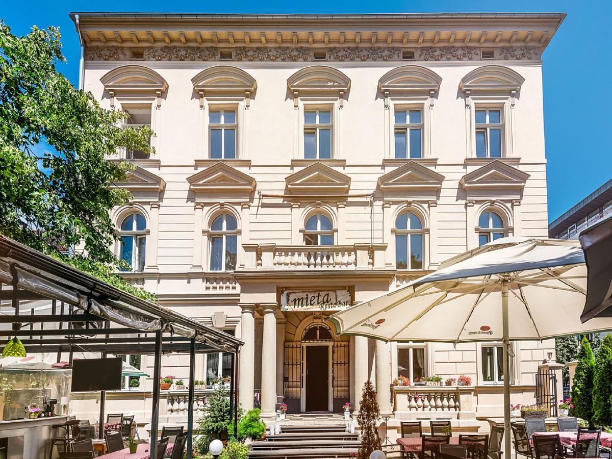 Garden Palace Краков Экстерьер фото