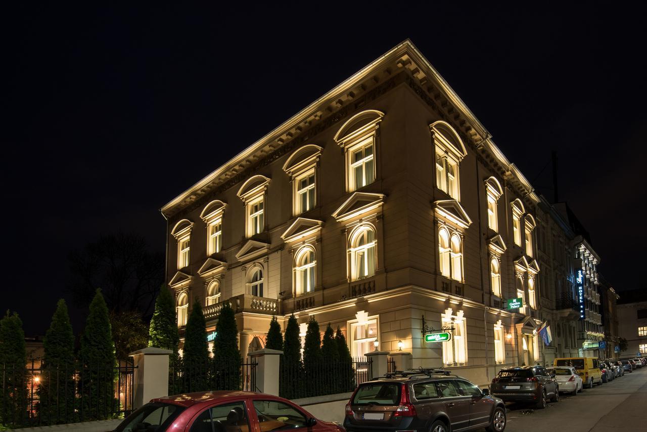 Garden Palace Краков Экстерьер фото