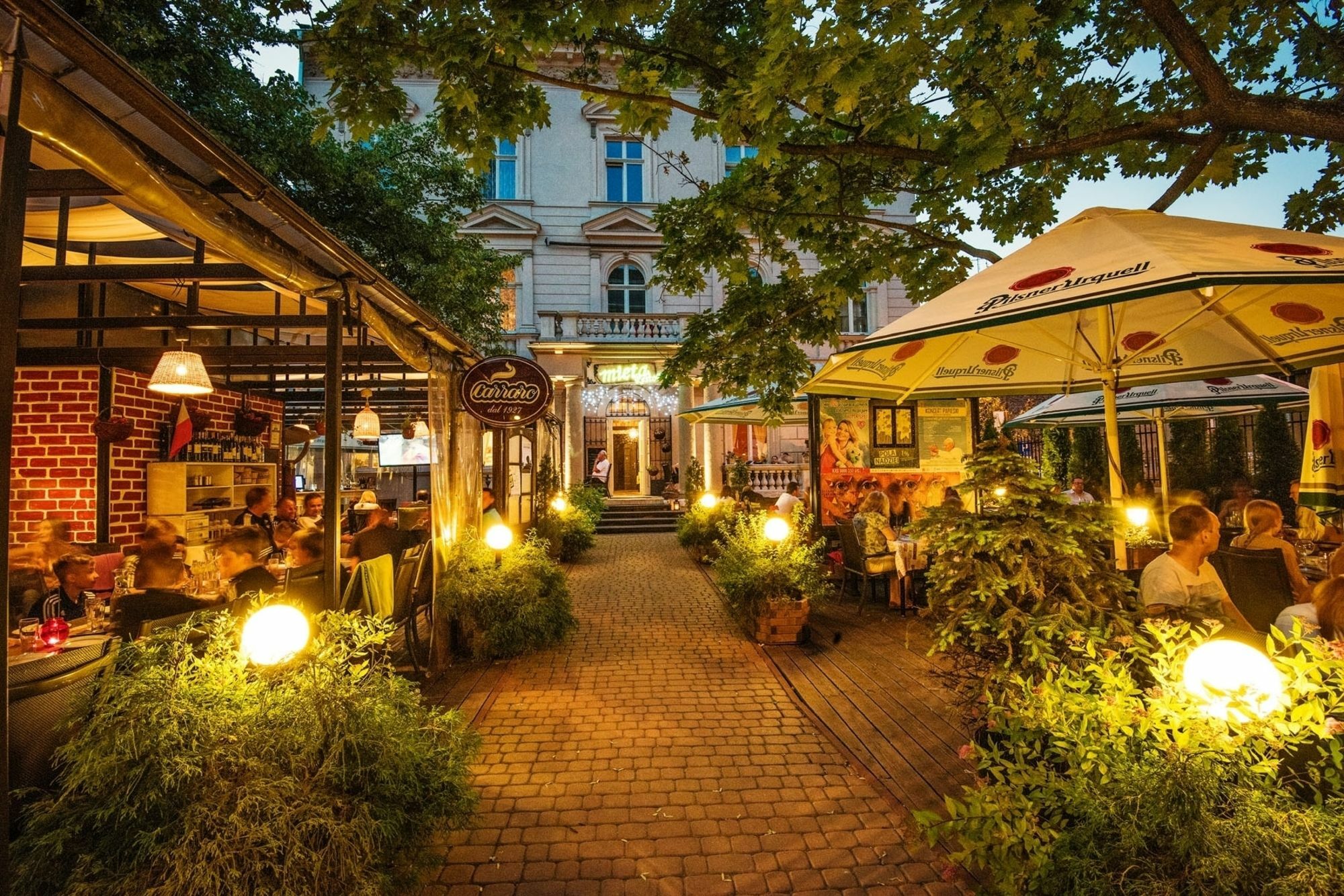 Garden Palace Краков Экстерьер фото